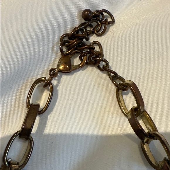 Elegant White Chunky Beaded Necklace with Rhinestone and Silver Accents - Picture 6 of 6